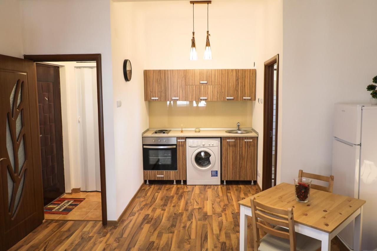 Ultracentral Apartament With Balcony - Old Town ブカレスト エクステリア 写真